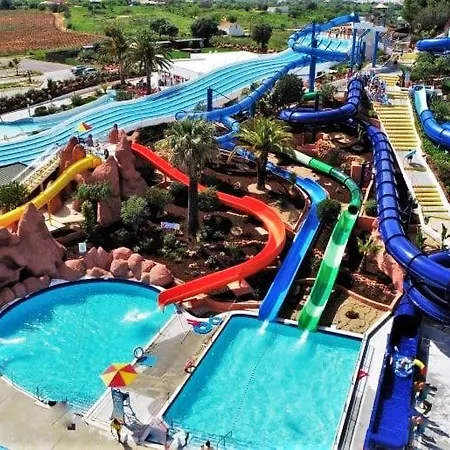 T1 Clube Praia Da Rocha * 포티마오